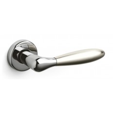 OLIVARI MANIGLIA PER PORTE INTERNE COMET CA - CN - ZT. PATENT O YALE