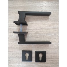 MANIGLIA ASTRID NERO OPACO YALE-PATENT LINEA CALI