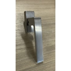 MANIGLIA PER FINESTRA DK 7x40 CON ROSETTA RETTANGOLARE